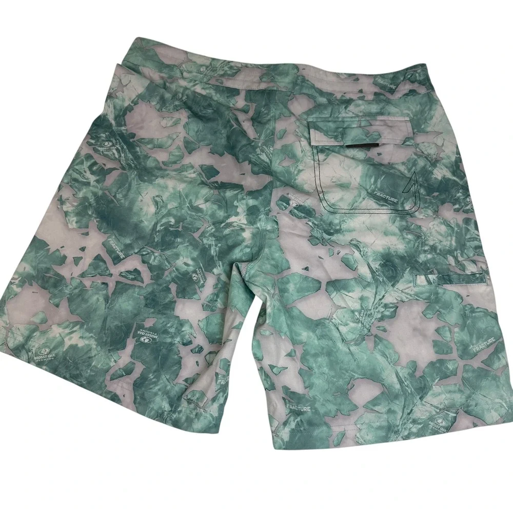 Huk Mens Mossy Oak Fracture Camo Fishing Board Shorts Aqua Grey H2000138 Size 36